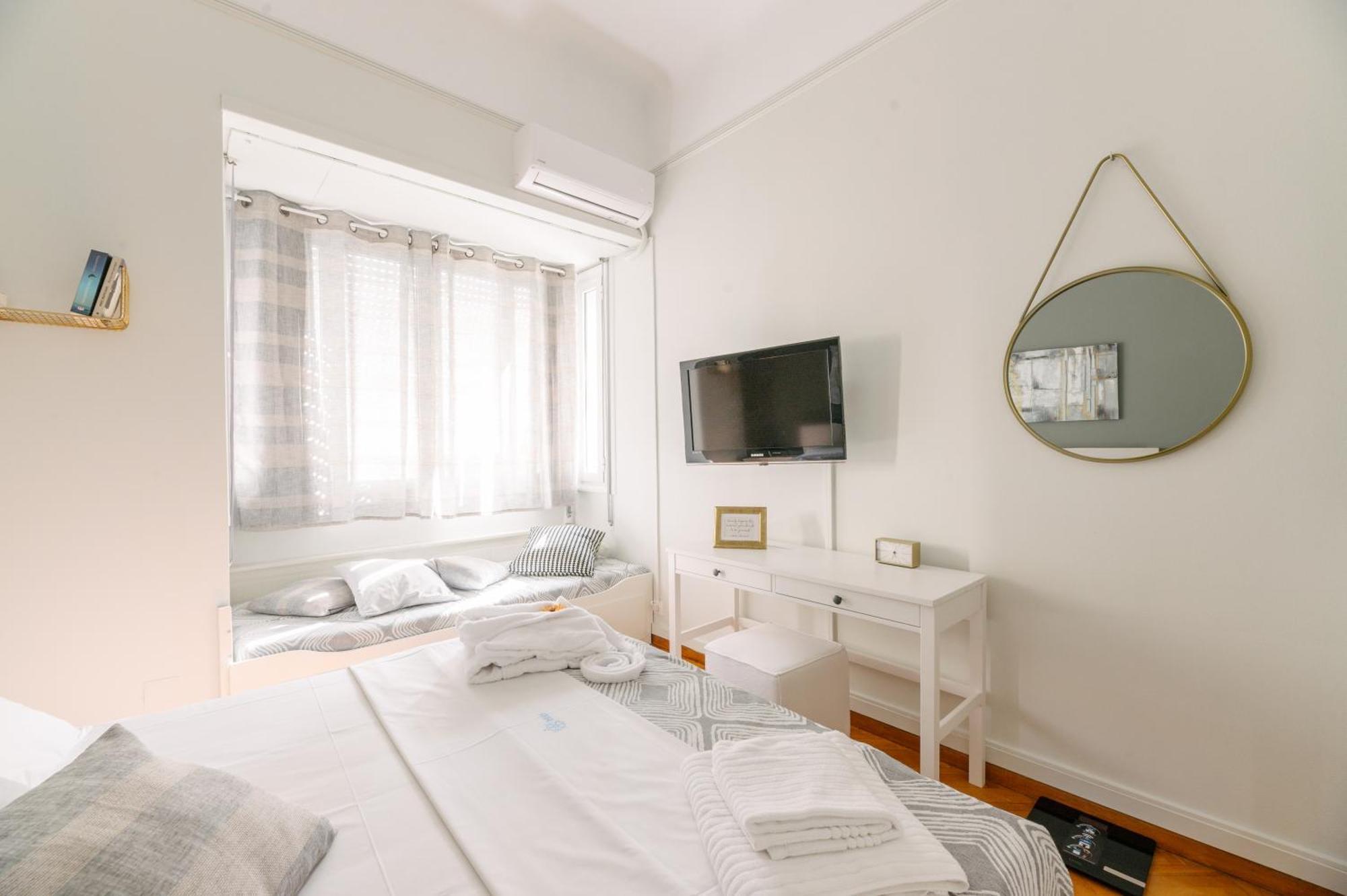 אתונה Ourania By Heloni Apartments מראה חיצוני תמונה