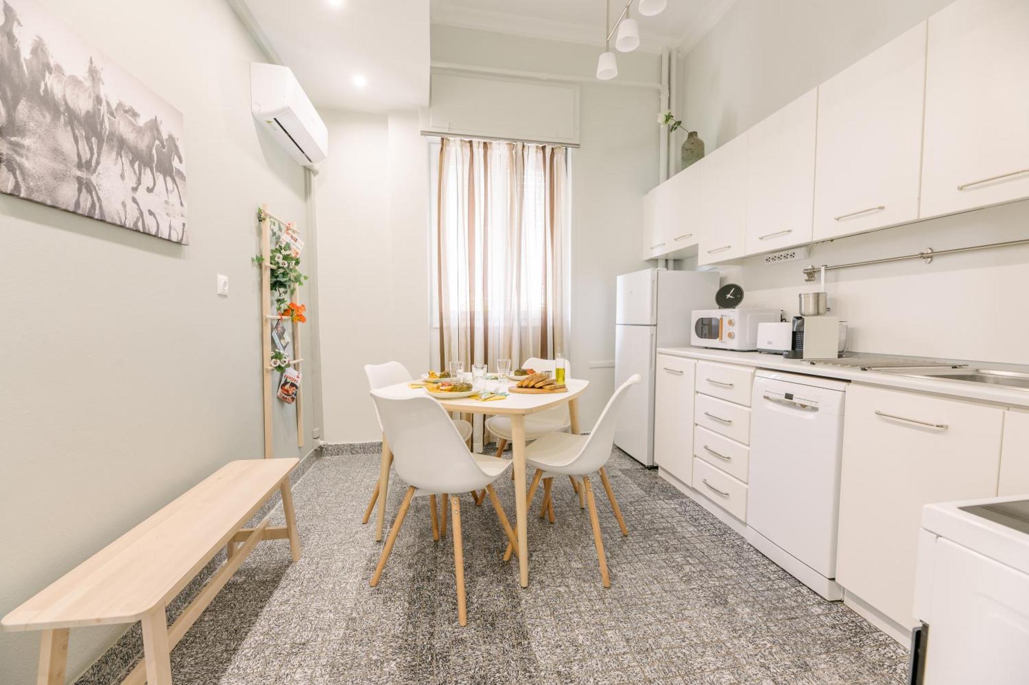 אתונה Ourania By Heloni Apartments מראה חיצוני תמונה